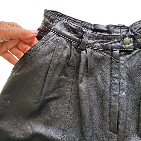 Cuirs Fourrures Genuine Leather Shorts Black Made in France Size 42 - Picture 5 of 16
